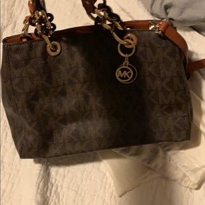 Micheal Kors shoulder bag